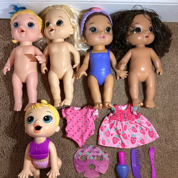 Lot Of Baby Alive Dolls Hasbro 5 Dolls Various Years 2 Outfits Accessories - Picture 1 of 11